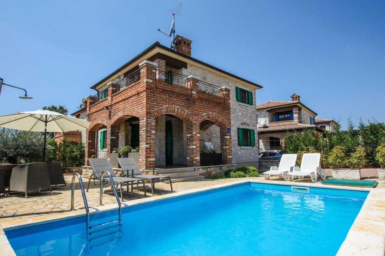 Villa Istriana Jakob With Pool Tar-Vabriga Kültér fotó