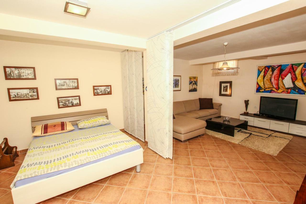 Villa Istriana Jakob With Pool Tar-Vabriga Kültér fotó