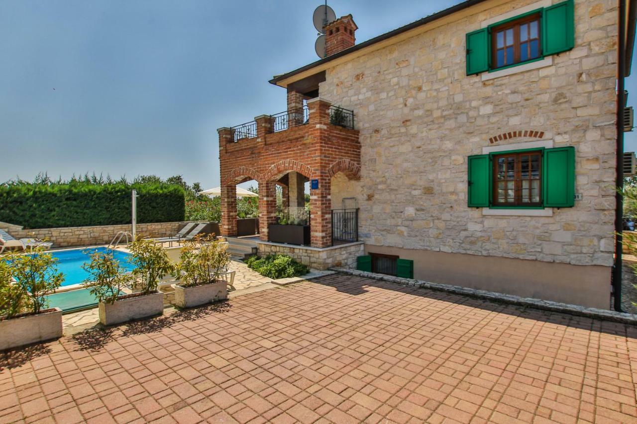 Villa Istriana Jakob With Pool Tar-Vabriga Kültér fotó