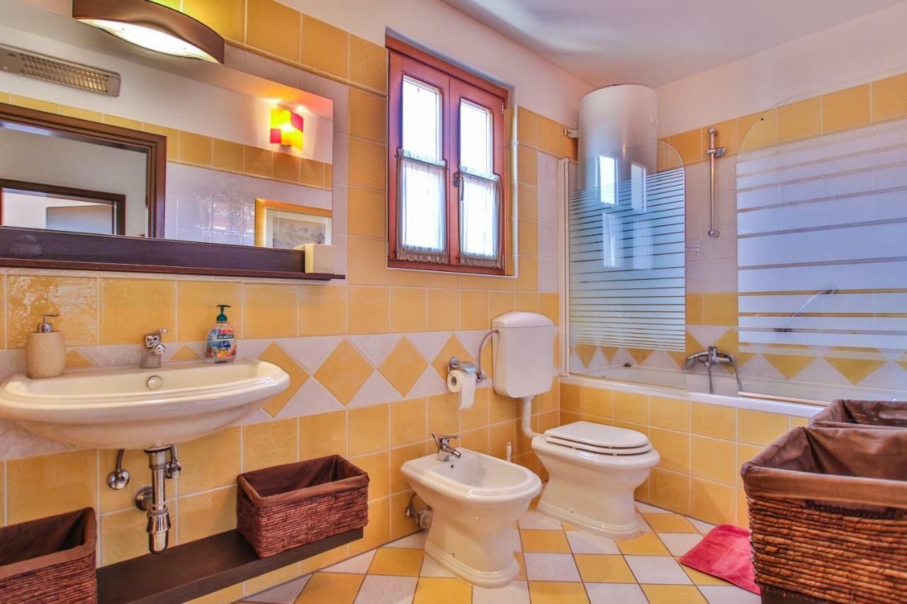 Villa Istriana Jakob With Pool Tar-Vabriga Kültér fotó
