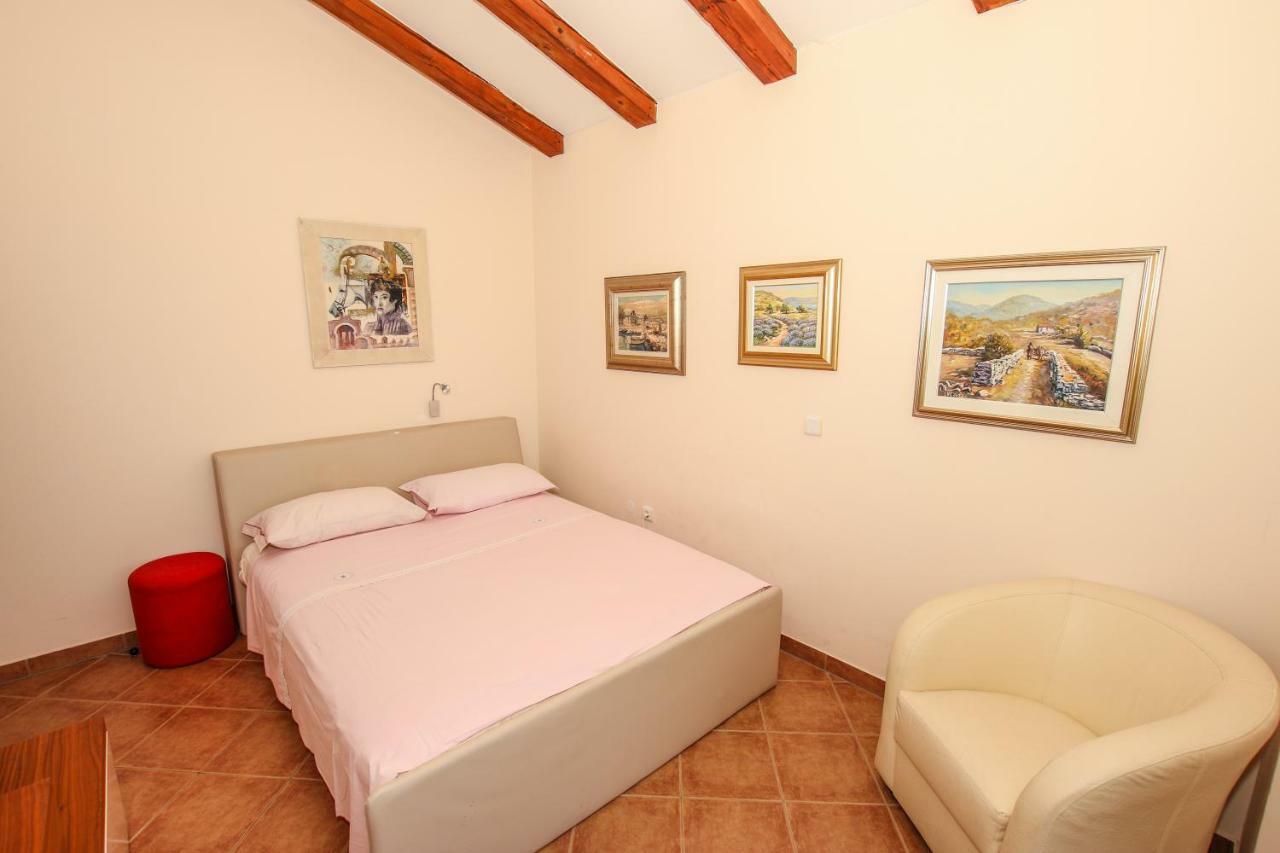 Villa Istriana Jakob With Pool Tar-Vabriga Kültér fotó