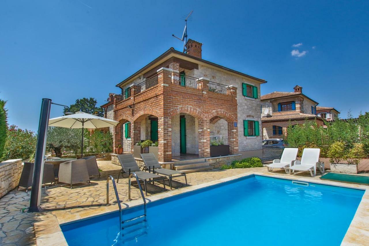 Villa Istriana Jakob With Pool Tar-Vabriga Kültér fotó